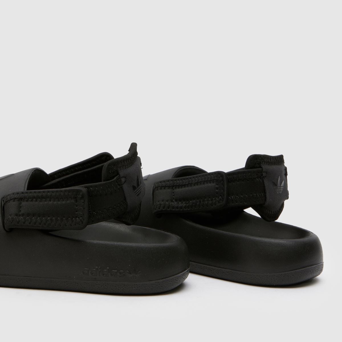adidas svarta adifom adilette badtofflor juniorsandaler