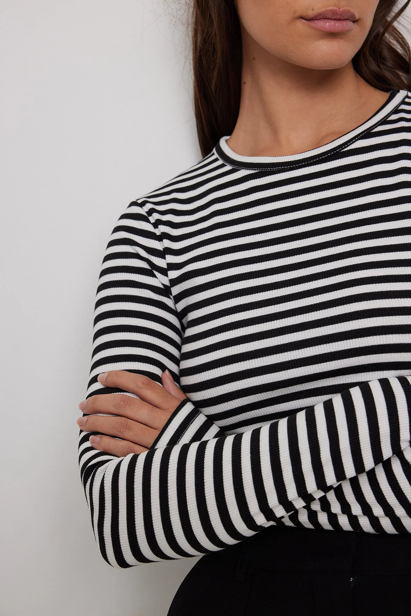 Recyceltes kurzes, gestreiftes Longsleeve-Shirt
