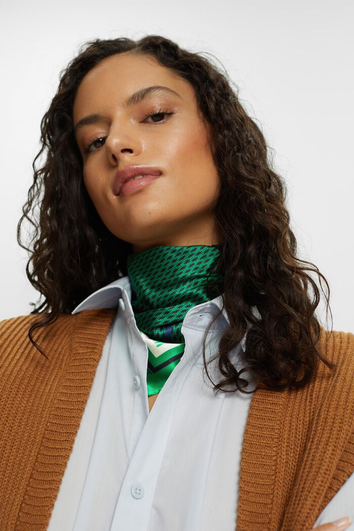 Quadratische Seiden-Bandana mit Print