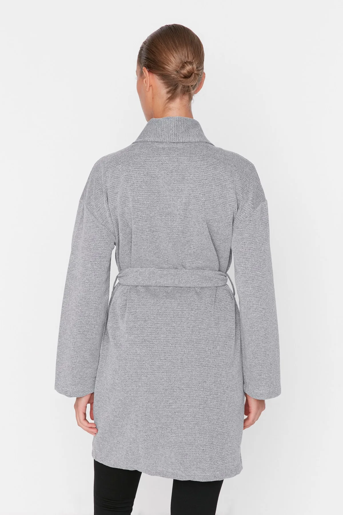 Trendyol Collection  Dunkelgrauer Strick-Morgenmantel aus Baumwoll-Piqué mit Gürtel THMAW23SB00002