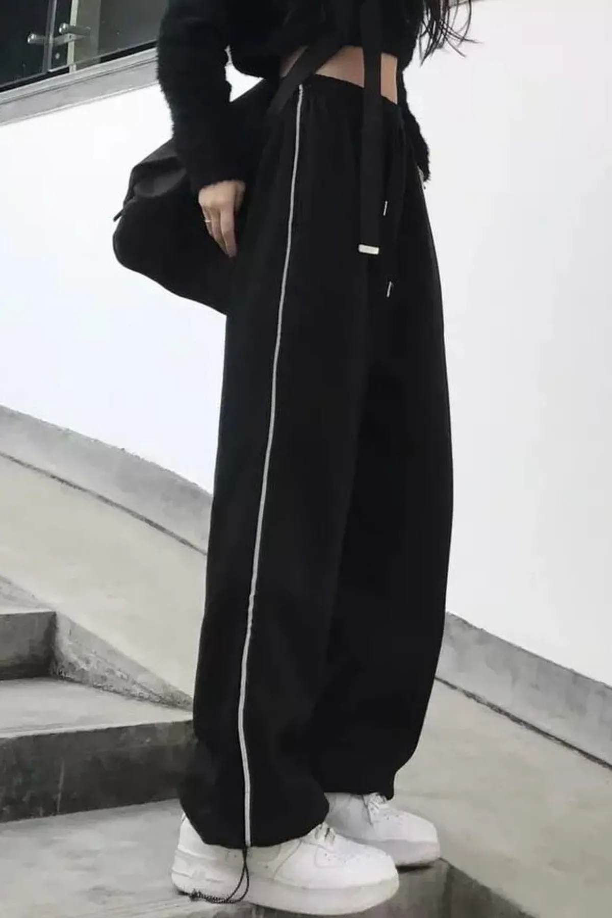 EFBUTİK  Schwarze Jogginghose mit weitem Bein und elastischen Beinen