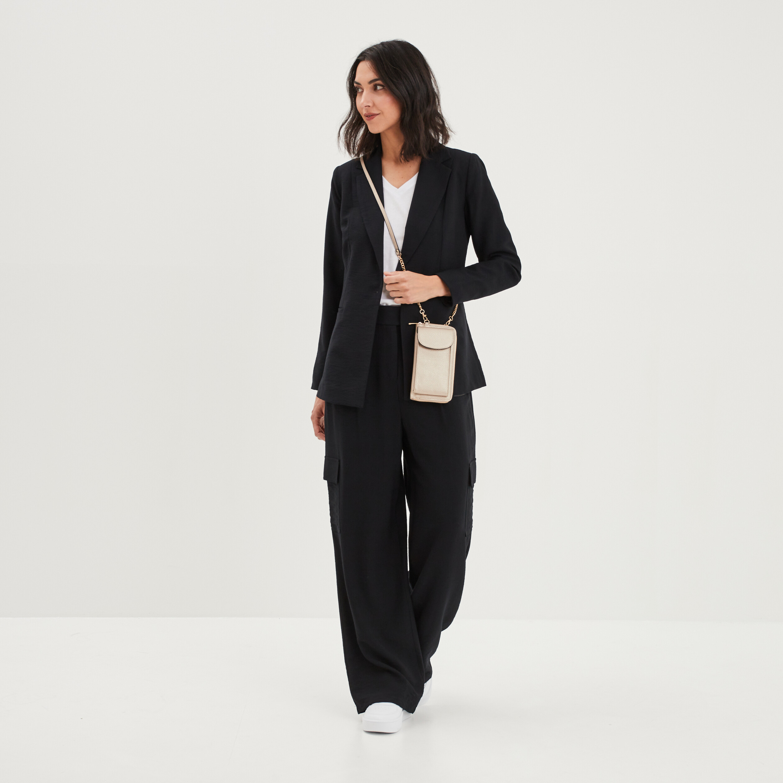 Veste blazer cintrée boutonnée noir femme | La Halle