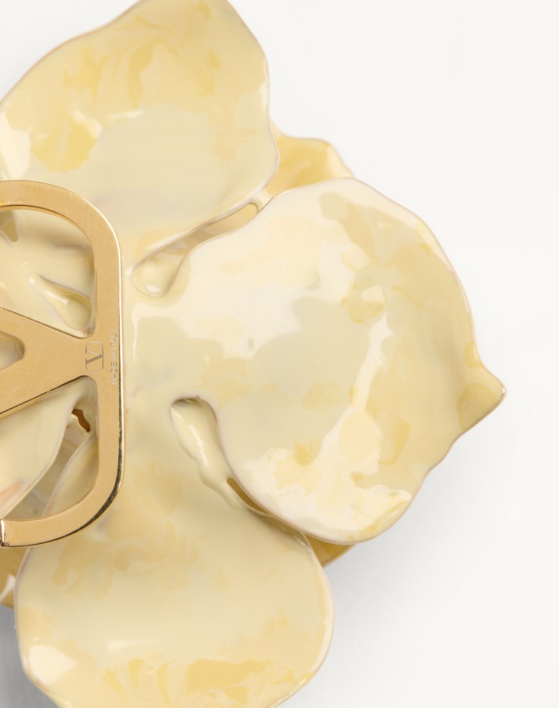 Valentino Fleur Lumineuse broche i metal, emalje og stof