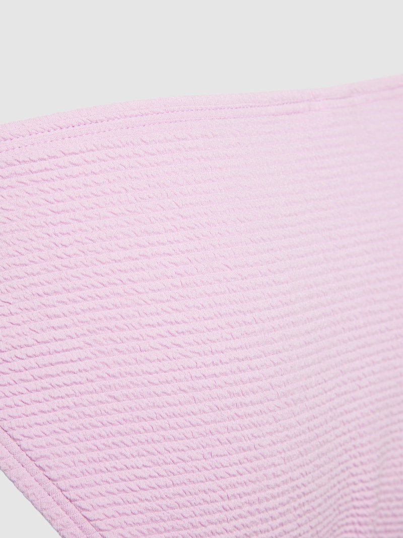 Bikini-Slip mit Strukturmuster Modell 'JOIA' in flieder