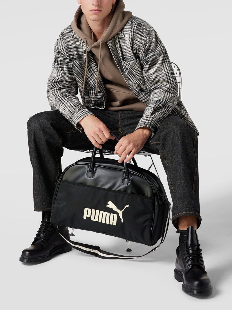 Sporttasche mit Label-Print Modell 'Campus Grip Bag' in schwarz
