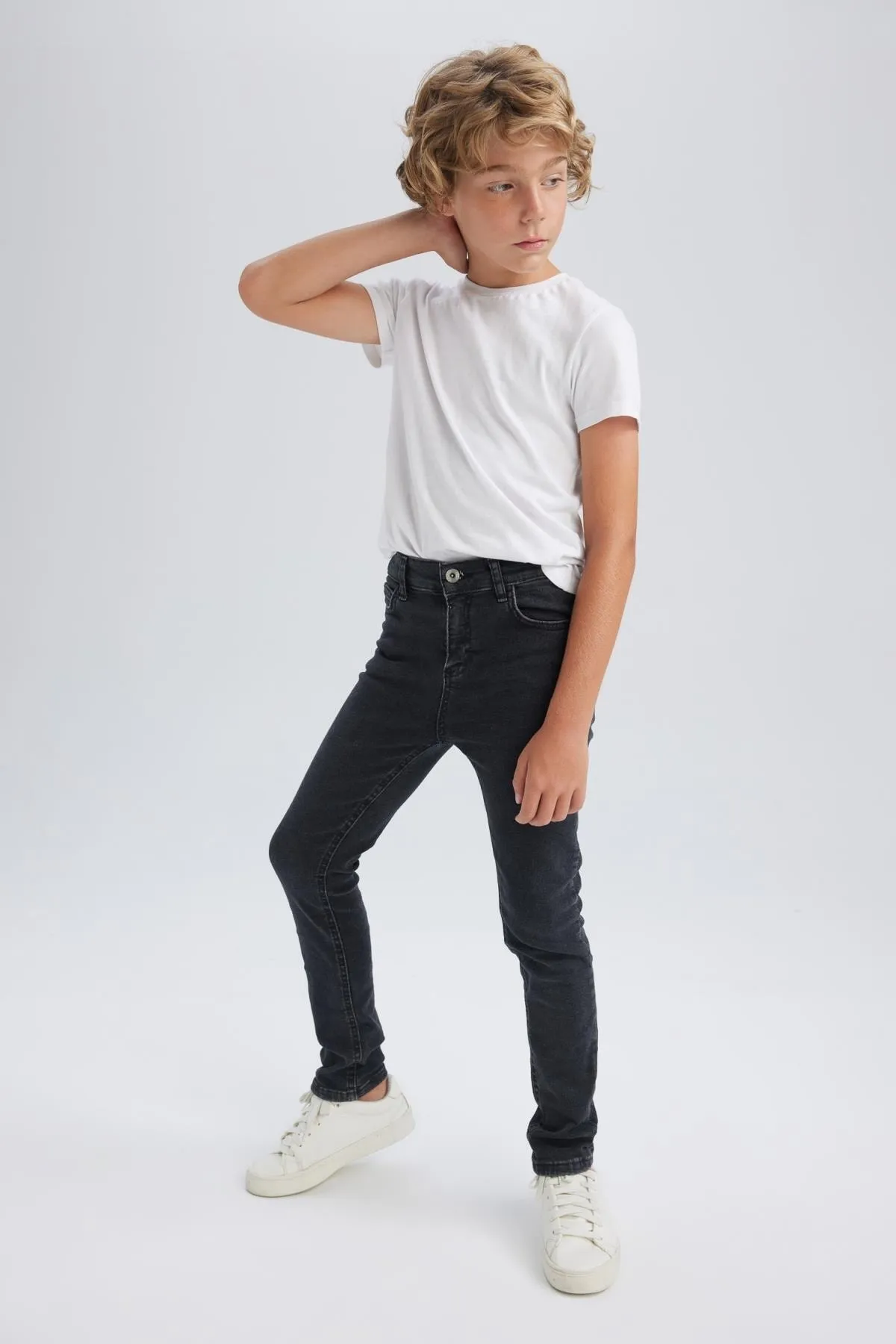 DeFacto  Slim-Fit-Jeanshose für Jungen mit schmalem Bein