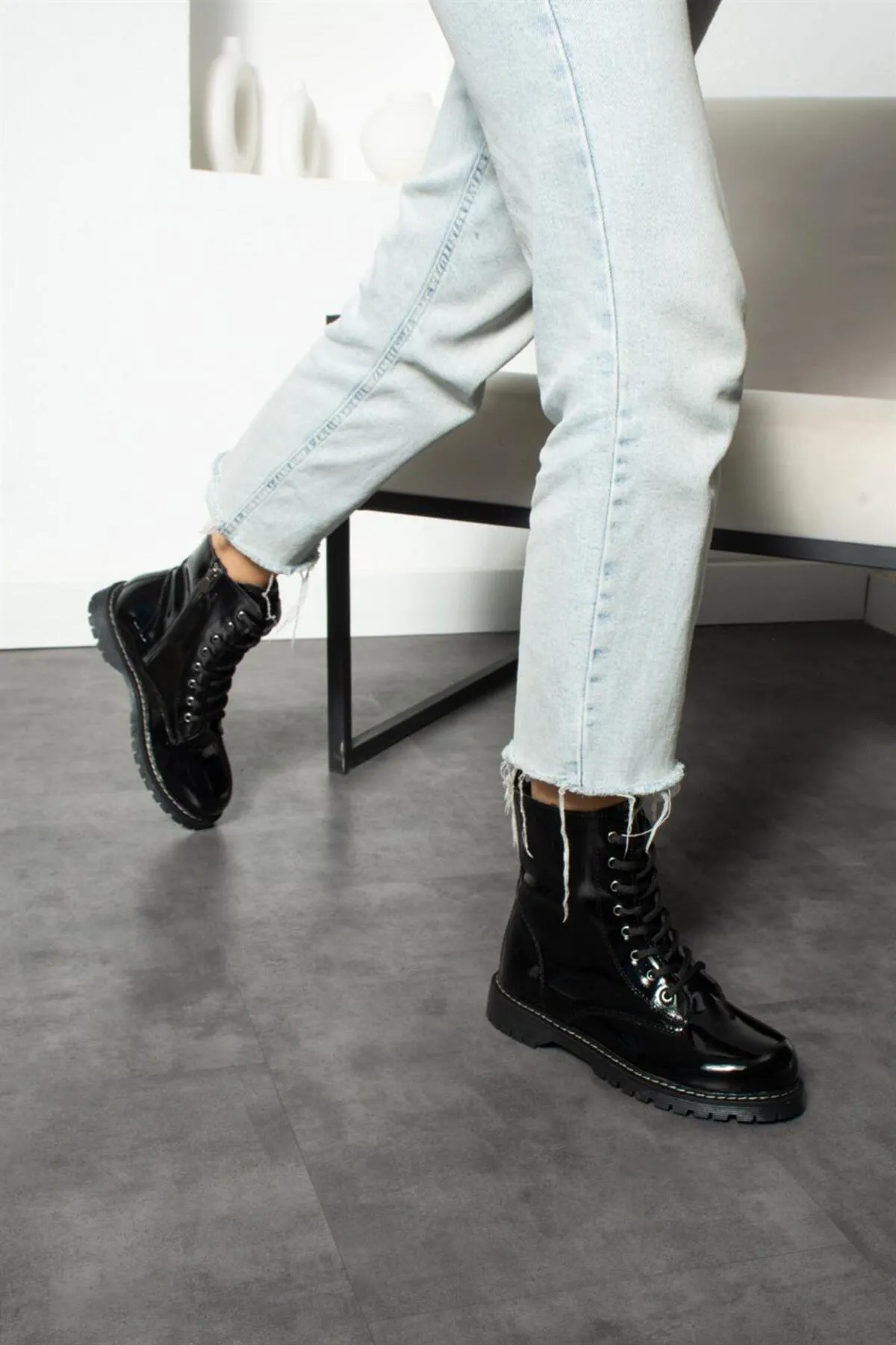 Fox Shoes  R288736208 Damenstiefel aus schwarzem Lackleder