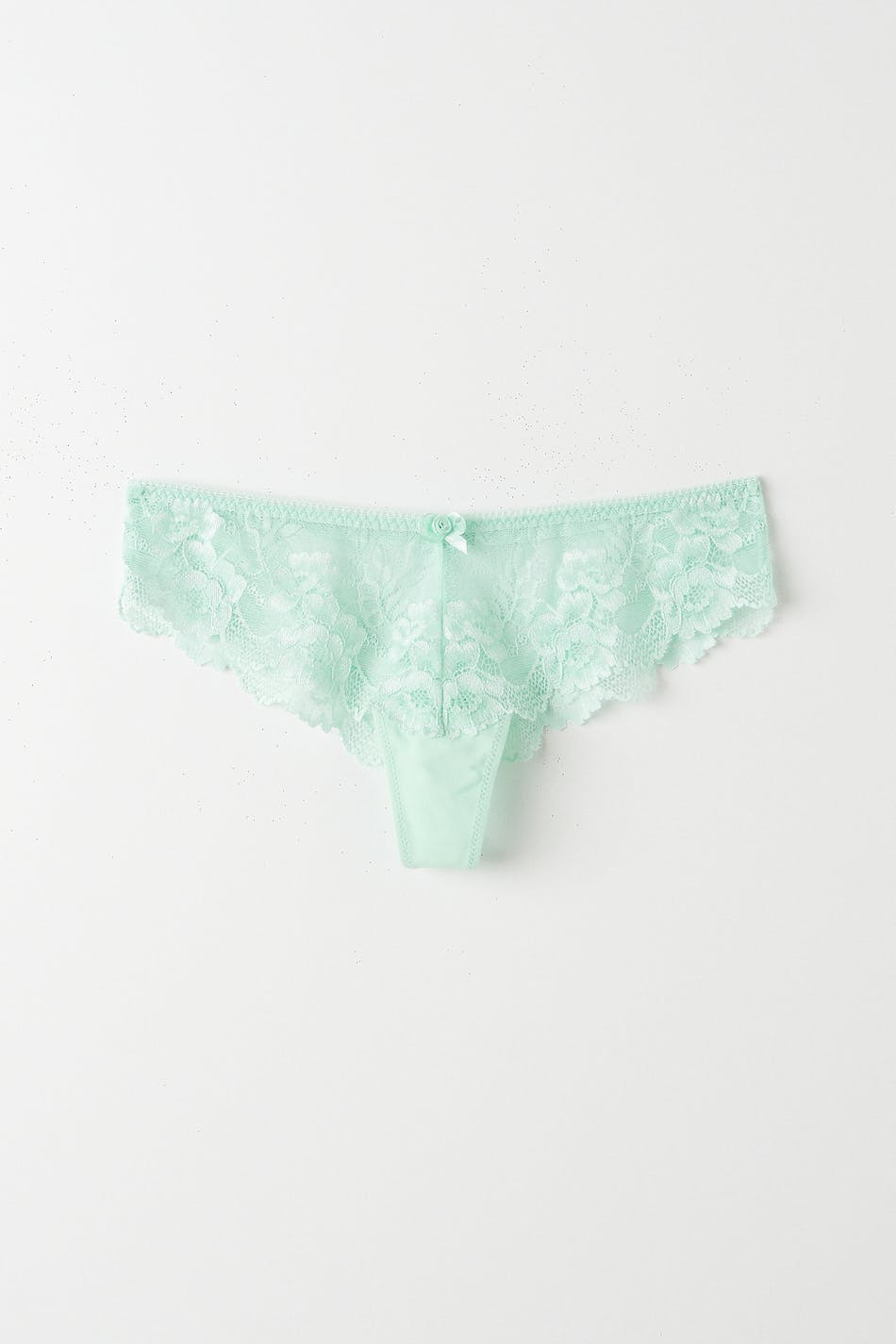 Lace string