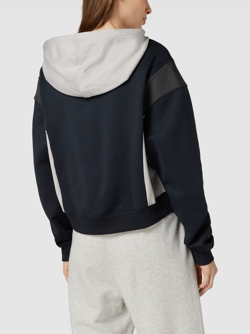 Hoodie mit Känguru-Tasche Modell 'ALL TIME' in schwarz