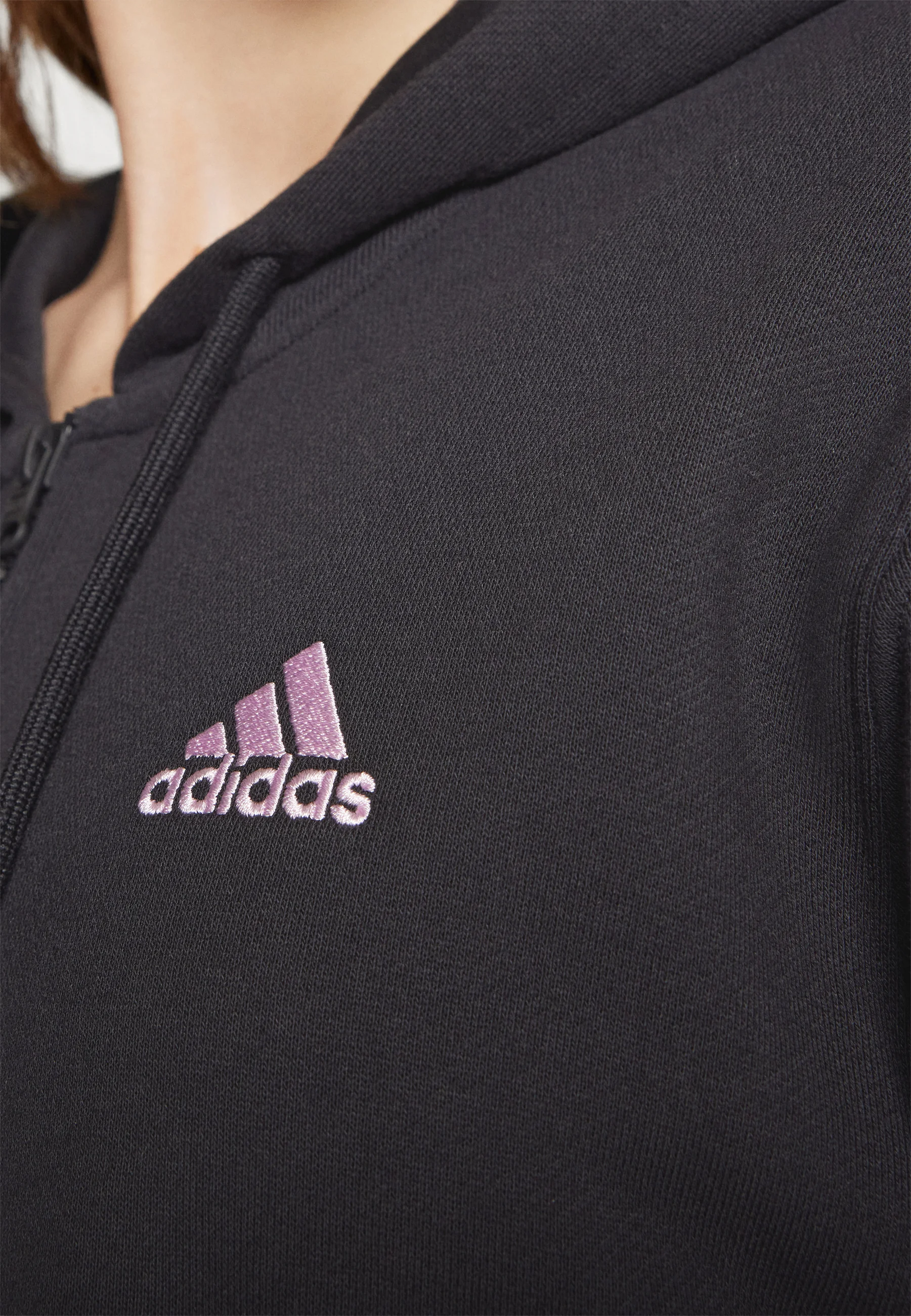 adidas Sportswear ESSENTIALS LINEAR FULL ZIP HOODIE - Sudadera con cremallera