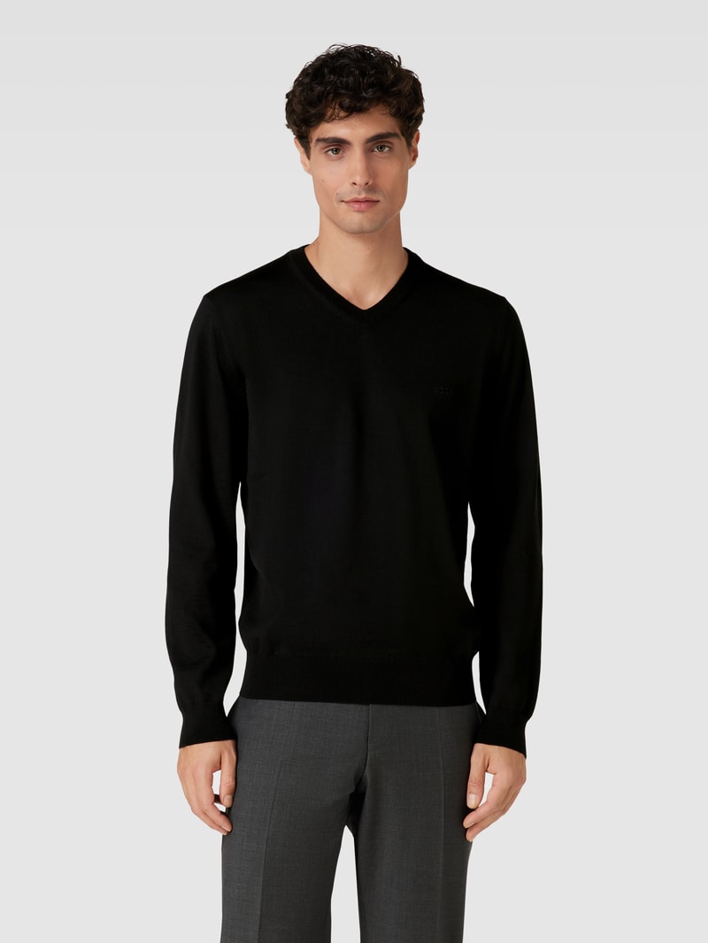 Strickpullover mit geripptem V-Ausschnitt Modell 'Baram' in schwarz