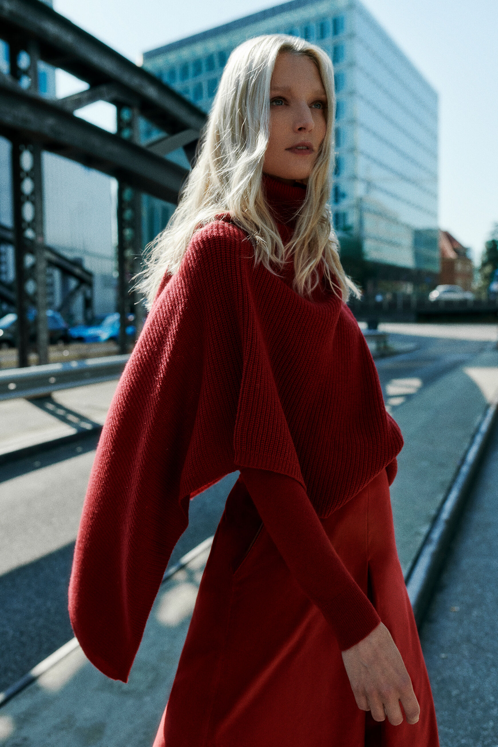 poncho bill 100% laine rouge fonce femme