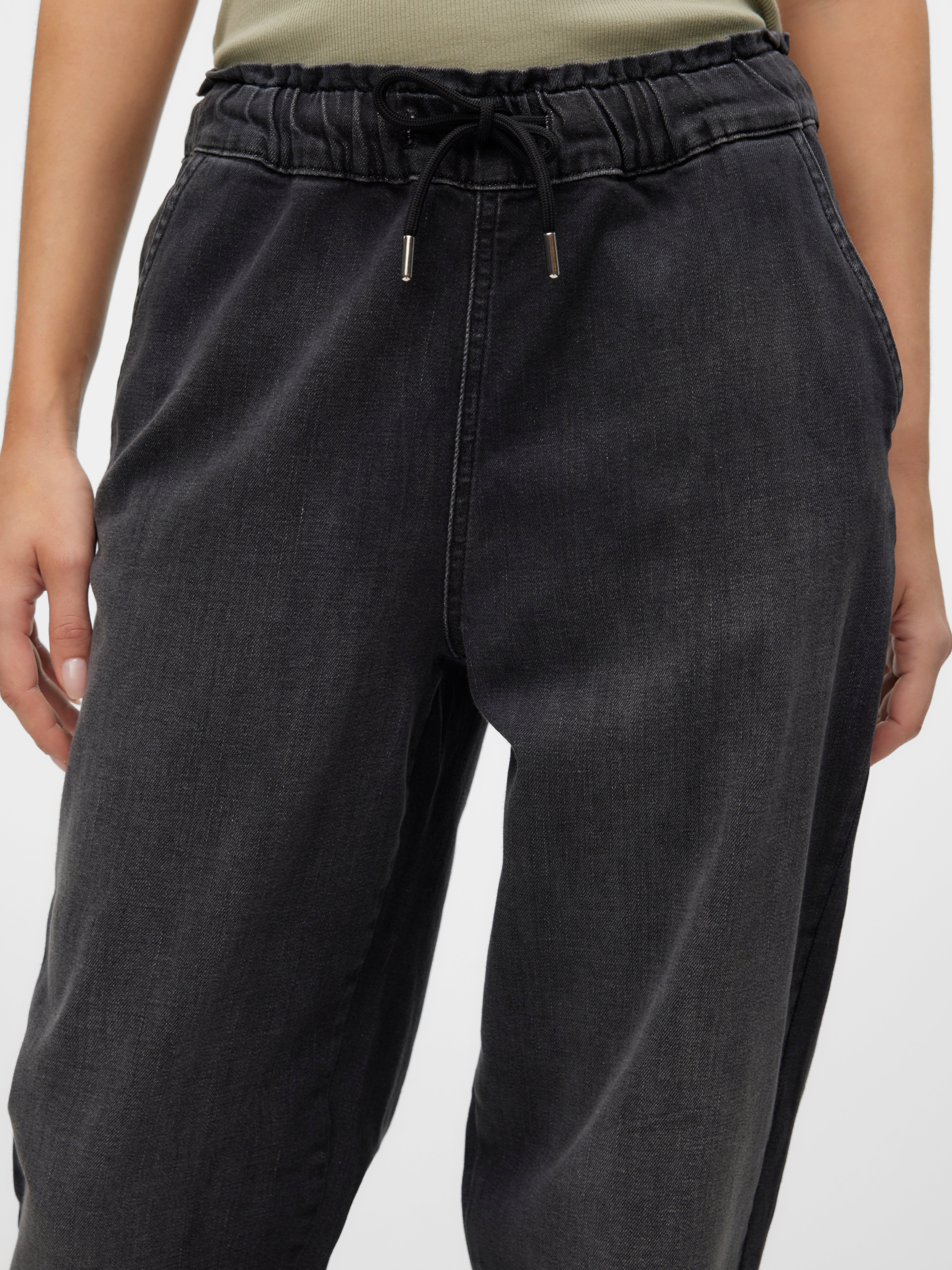 VMCALLIE Mid Rise Karotte, locker geschnitten Jeans