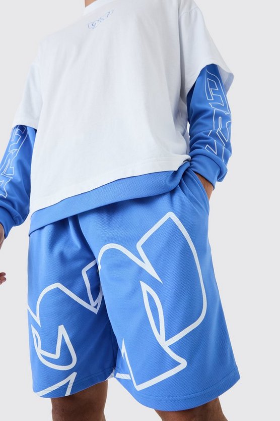 Oversize T-Shirt und Mesh-Shorts