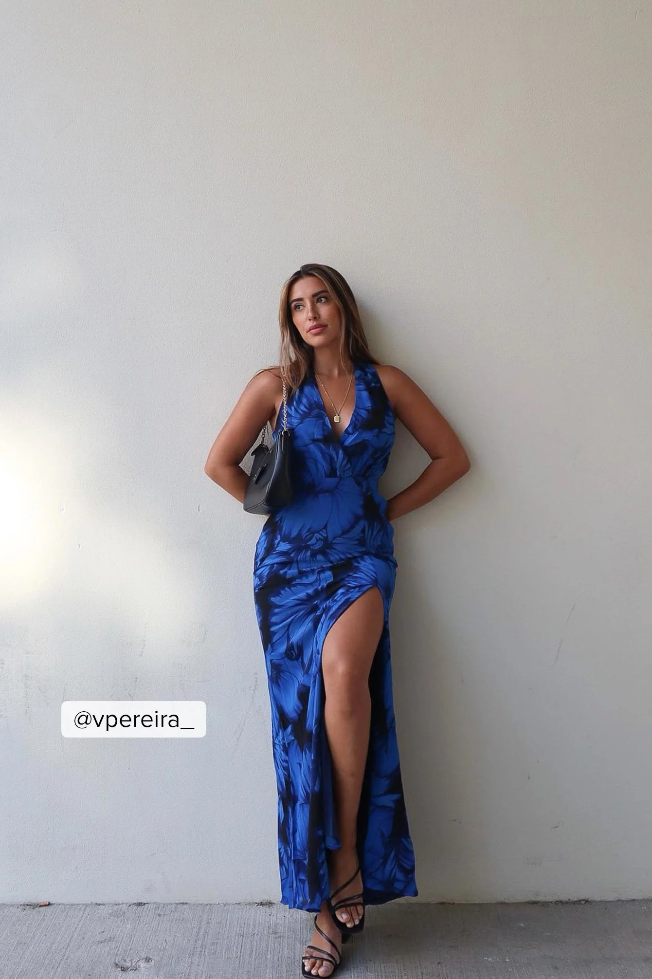Maxi-Wickelkleid mit V-Ausschnitt
