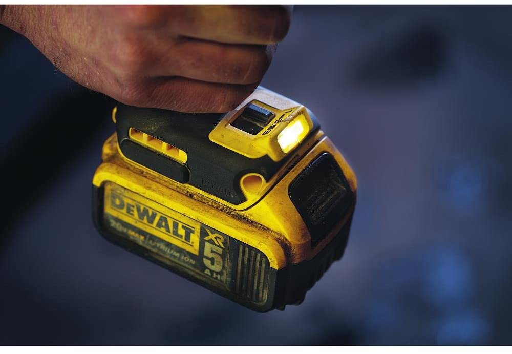 Jogo de chave de impacto sem fio DEWALT 20V MAX XR com bigorna travada, 1/2 polegada (DCF899P2)