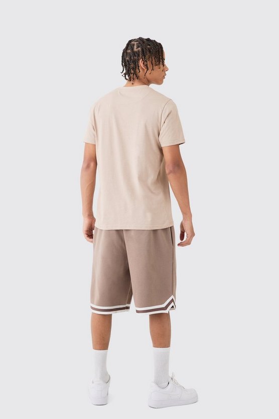 Mittellange Oversize Man Signature Basketball-Shorts mit Streifen