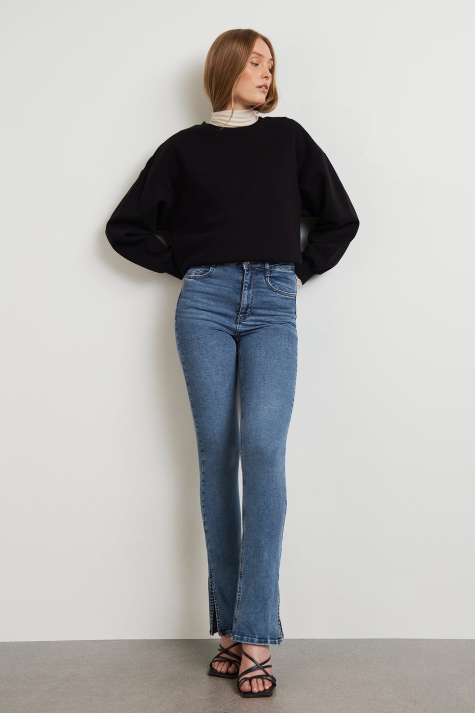 Molly slit jeans