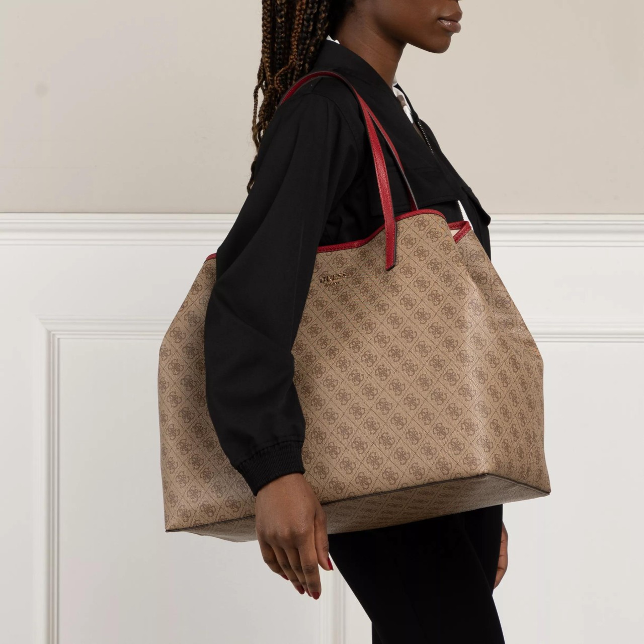 GUESS Handtaschen braun Tote