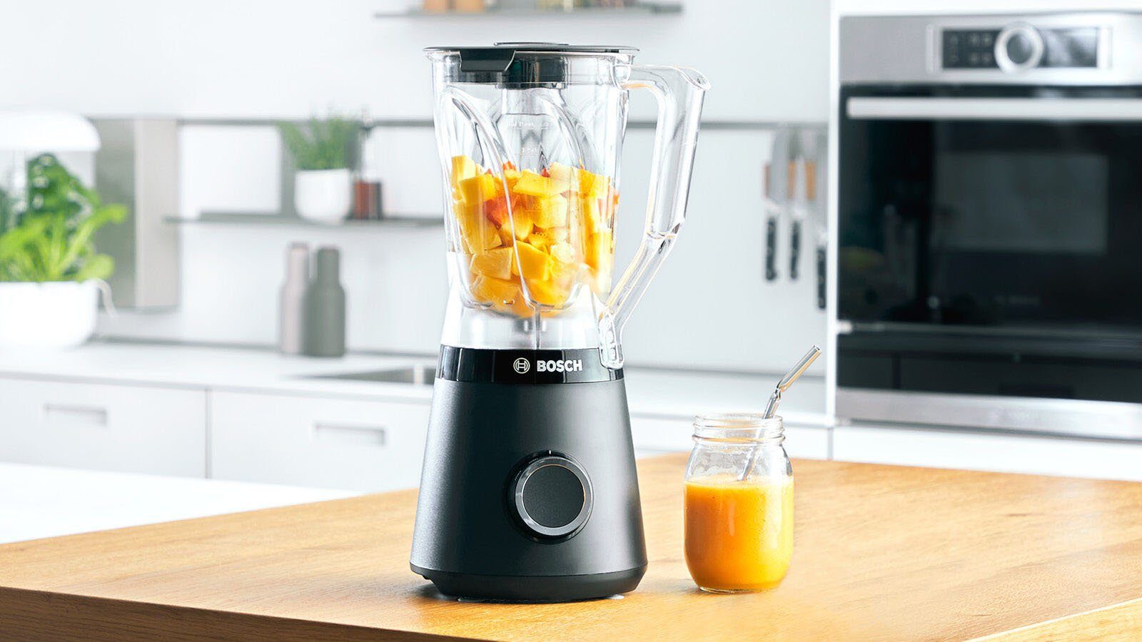 BOSCH Standmixer MMB6141B VitaPower, 1200 W, 30.000 U/Min, langlebiger 1,5l Tritanbehälter