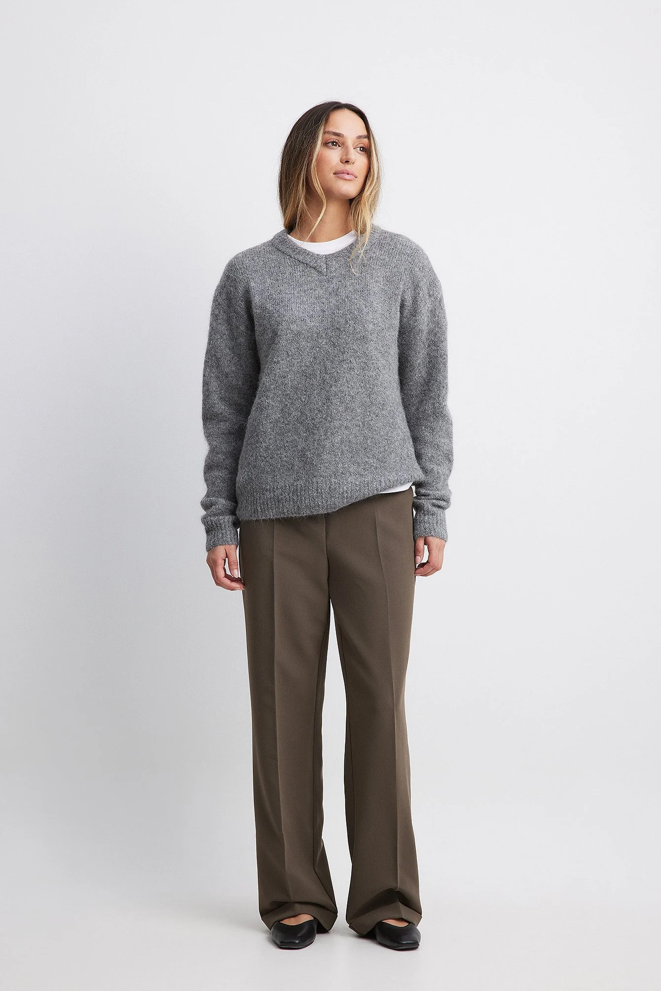 Figurbetonte Anzughose mit mittelhoher Taille