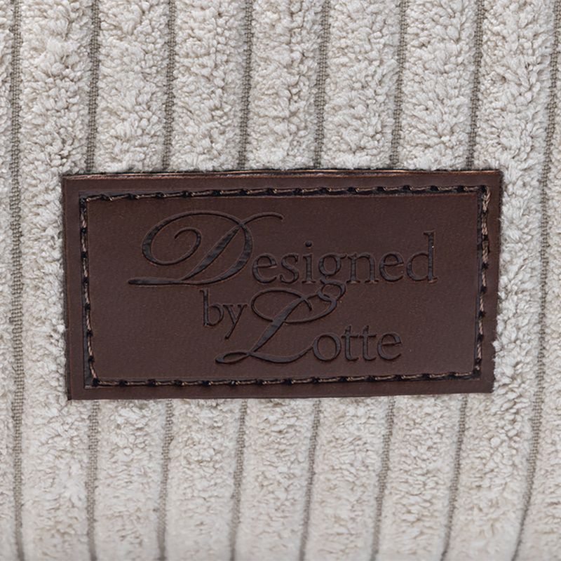 Designed by Lotte Liegekissen Ribbed, hellgrau
