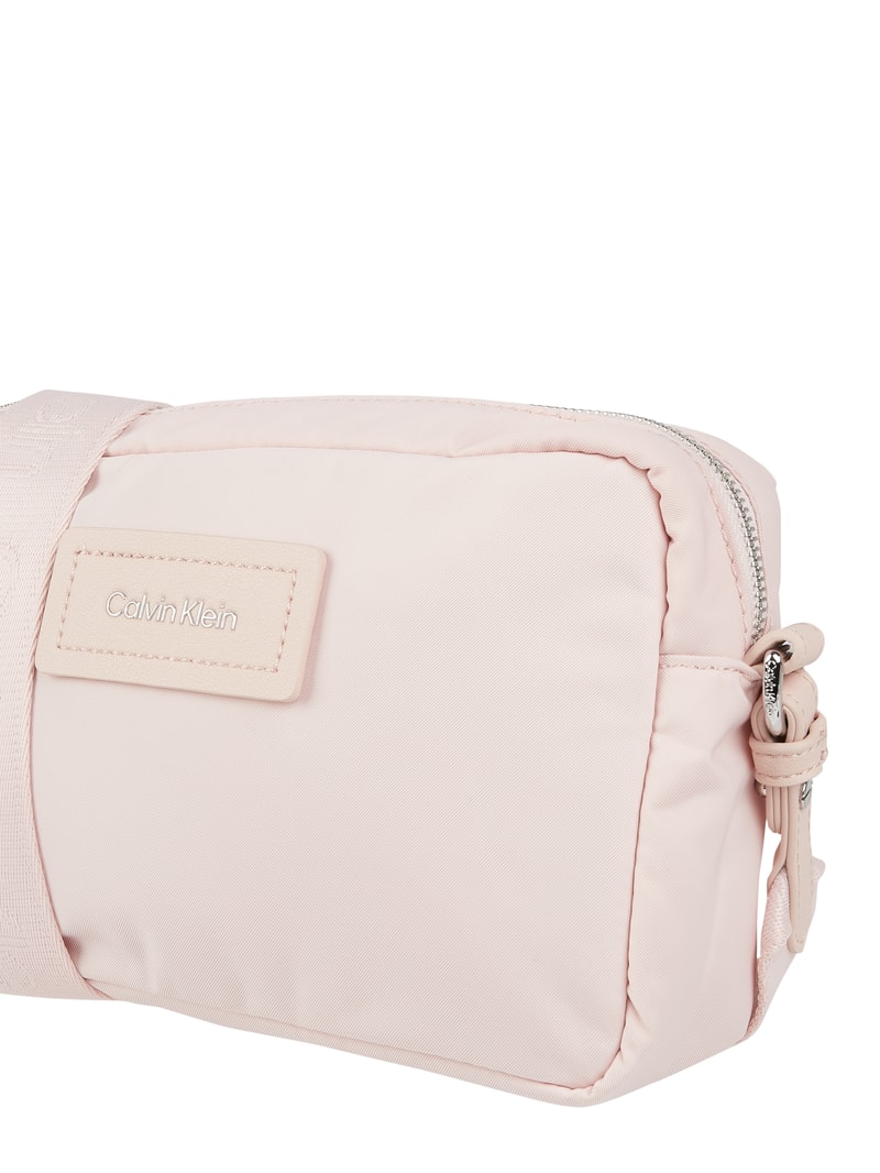 Camera Bag aus Textil in rosé