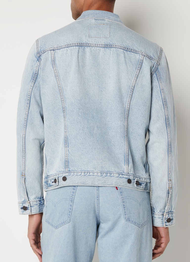 Jaqueta jeans Levi's The Trucker com bolsos laterais