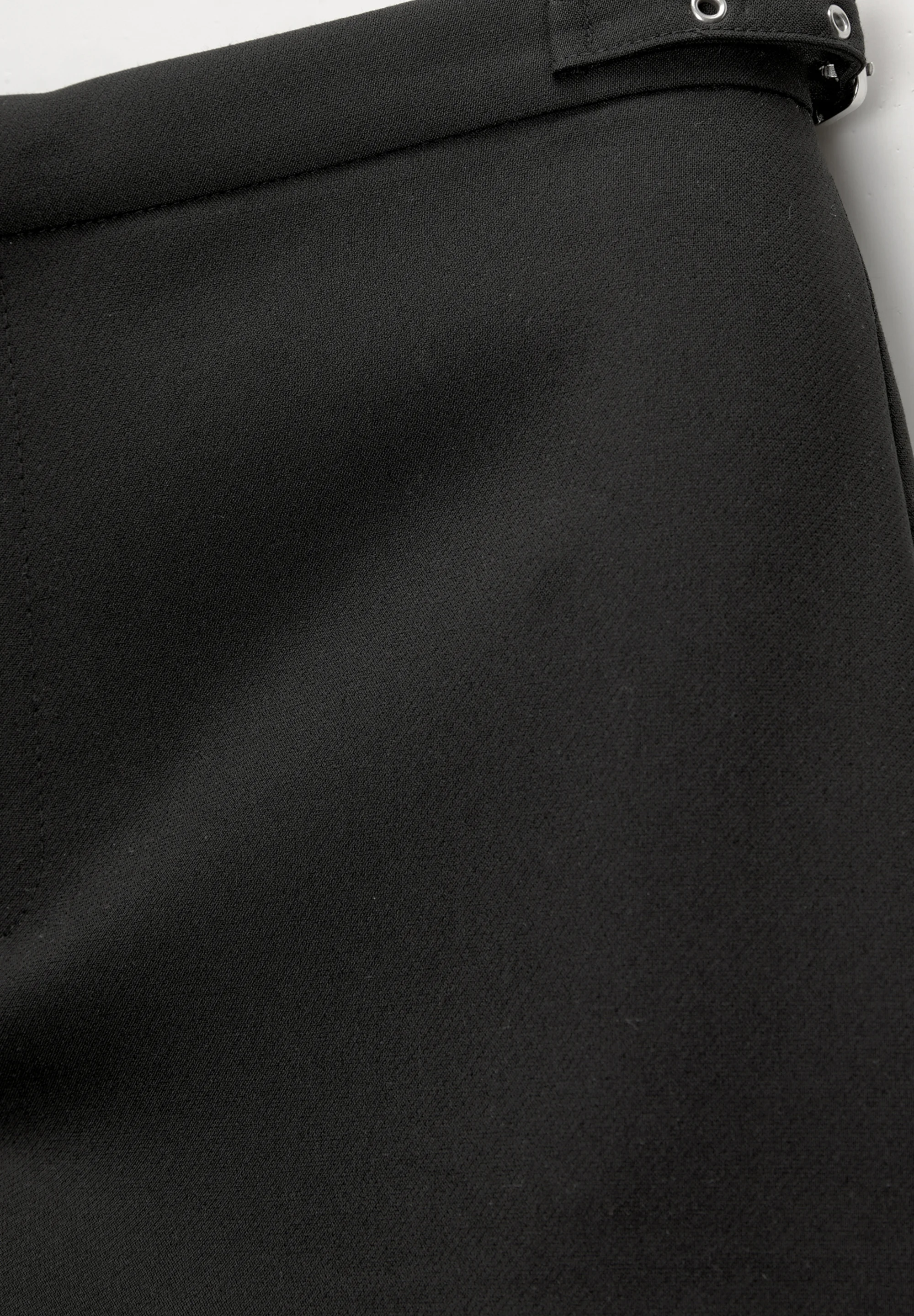 PULL&BEAR CON HEBILLAS LATERALES - Pantalones cortos