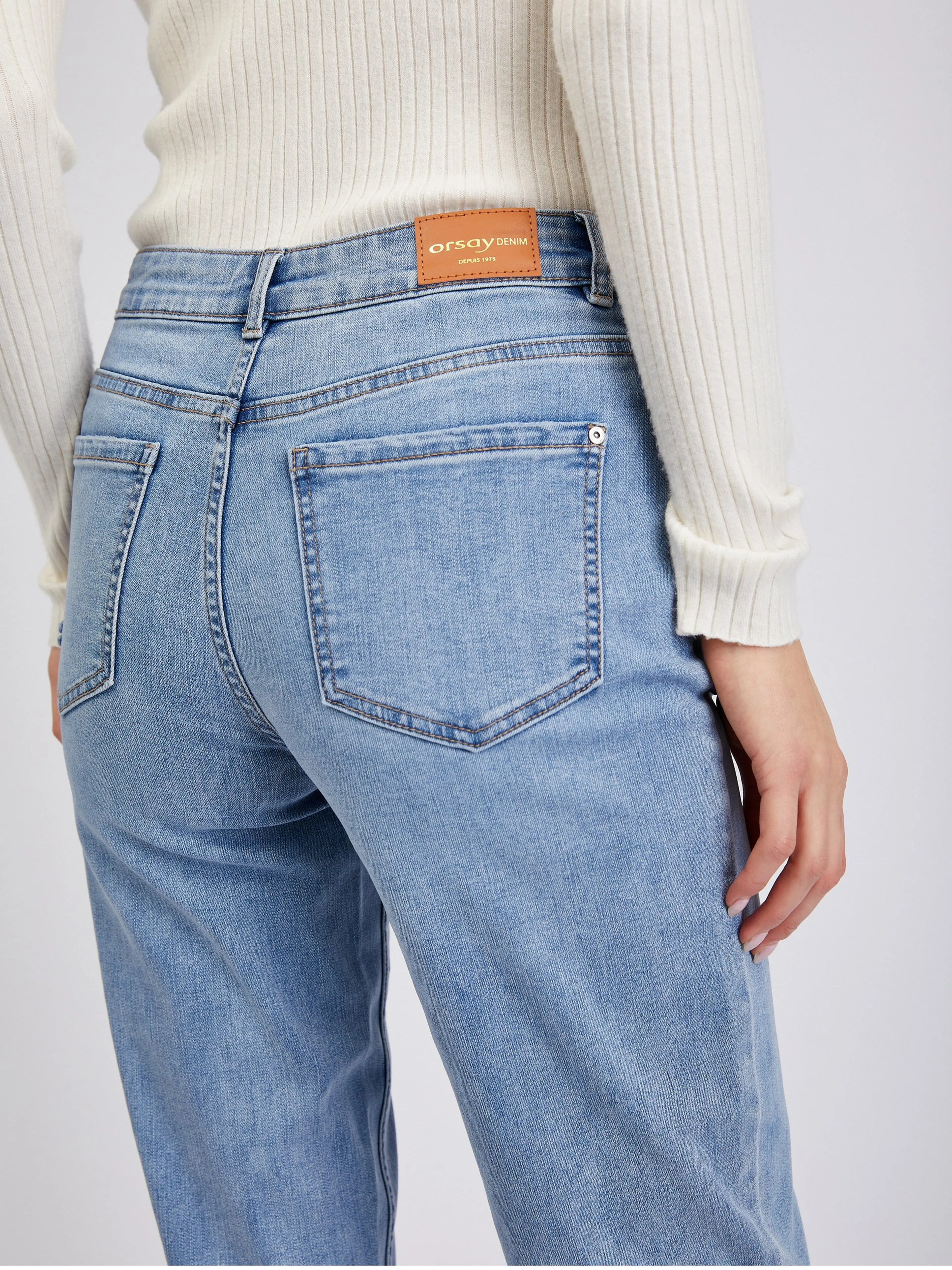 Hellblaue Cropped Mom Fit Damenjeans ORSAY