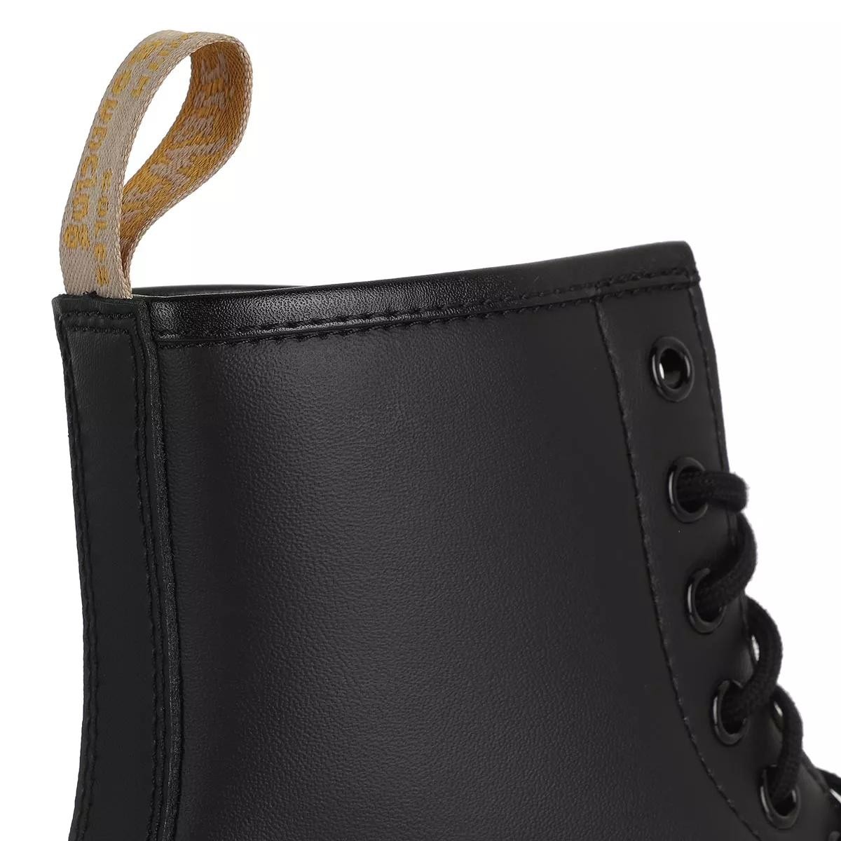 DR. MARTENS Stiefeletten schwarz 8 loch plateau
