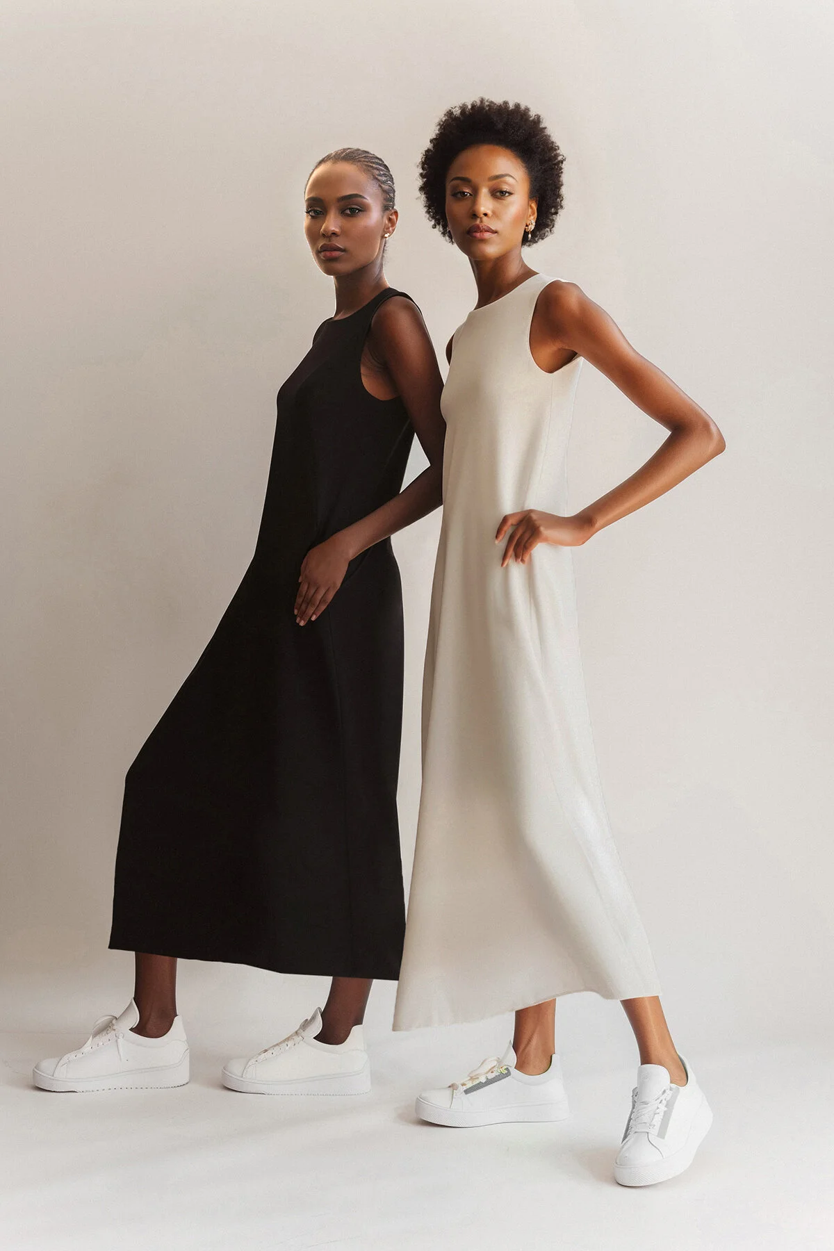 Trendyol Modest  Black-Skin 2er-Pack Strickkleid aus 100 % Baumwolle mit Futter TCTAW22UK0110