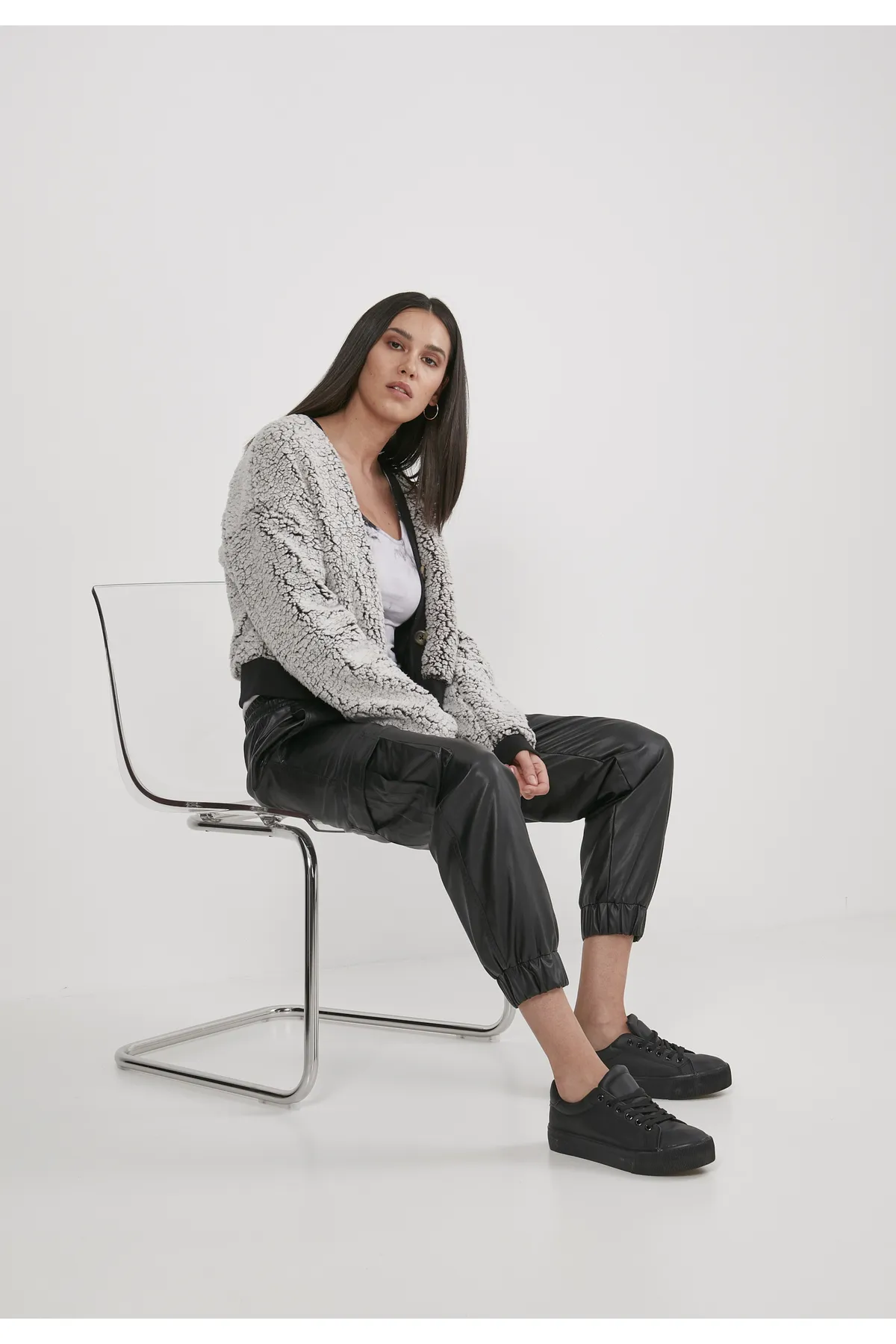 Urban Classics  Damen-Cargohose aus Kunstleder für Damen