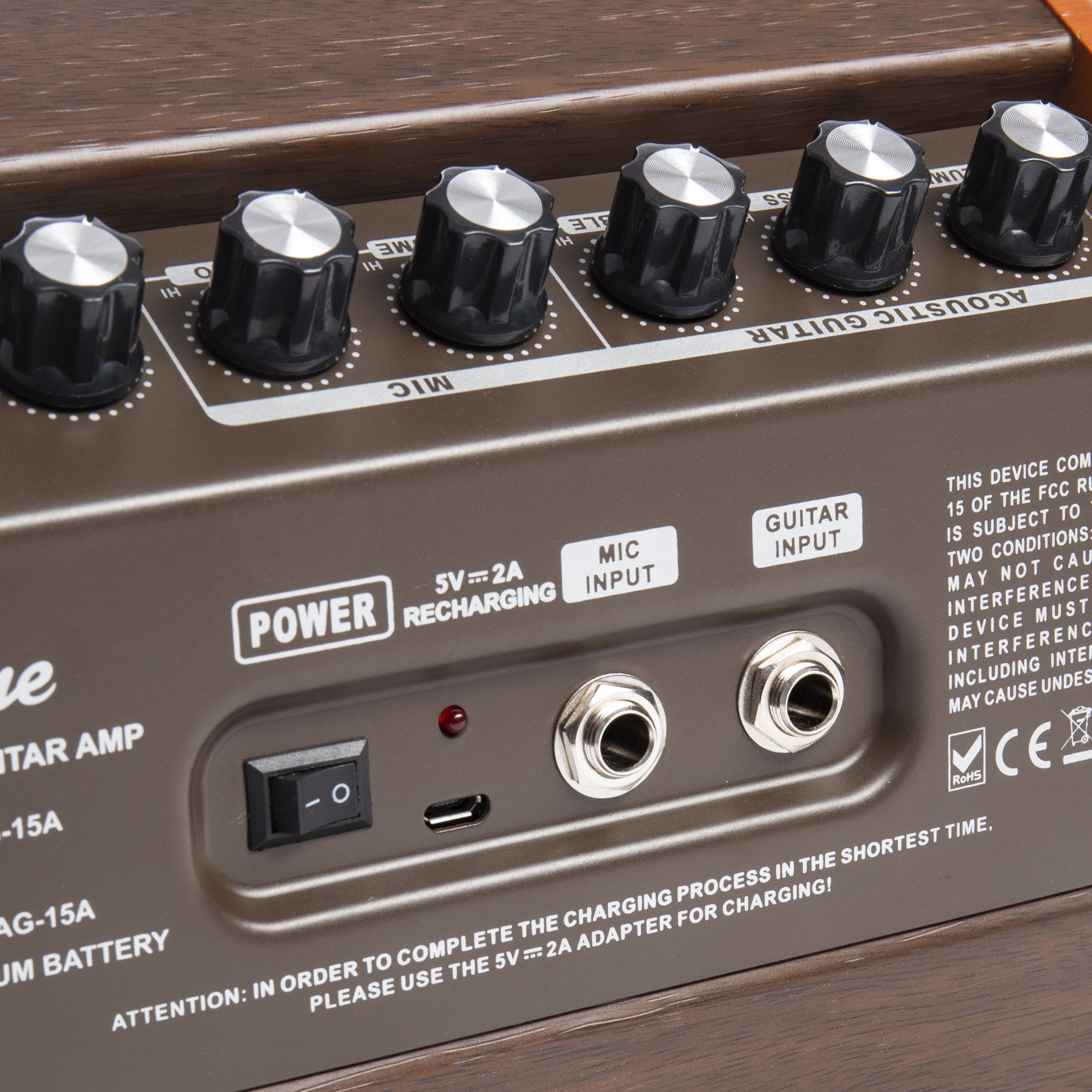 FAME Verstärker (AG-15A Akkubetriebener Akustik-Verstärker mit 15 Watt Leistung, 2 Kan)
