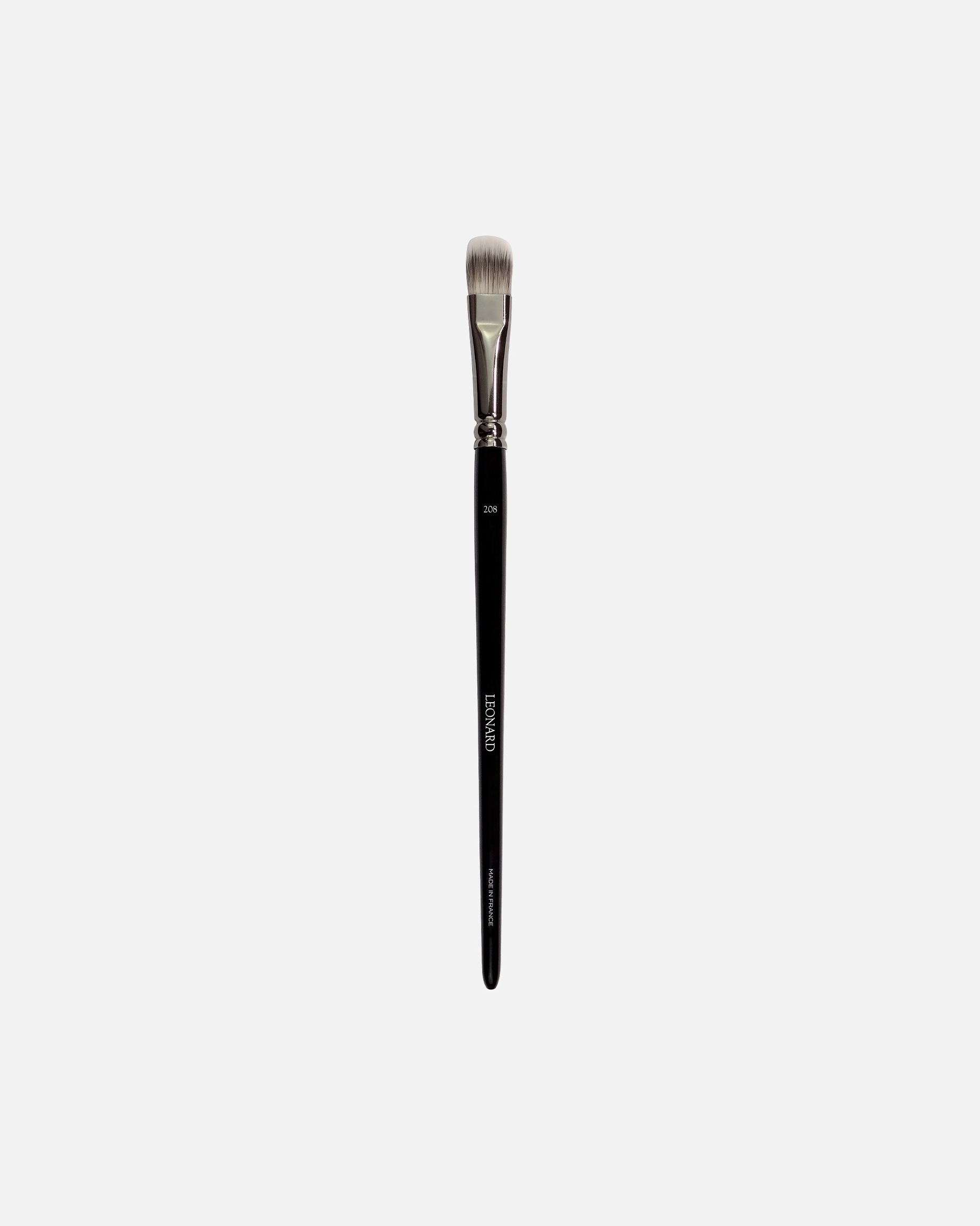 Leonard brushes Flat eyelid brush