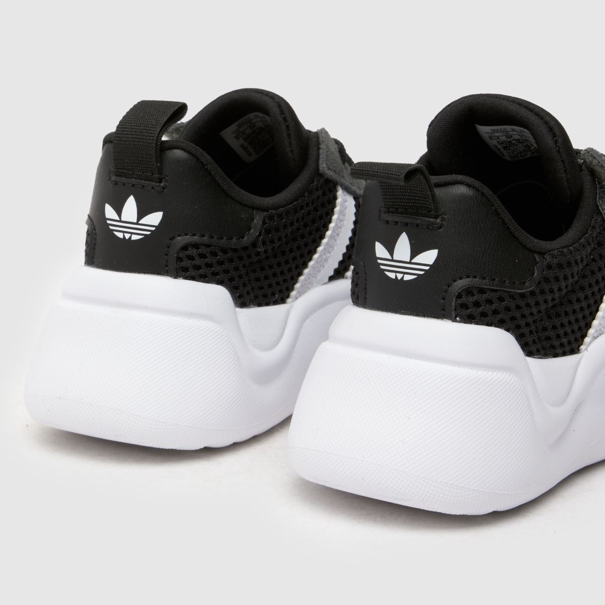 adidas fekete-fehér adifom 70-es évekbeli kisgyermek edzőcipők