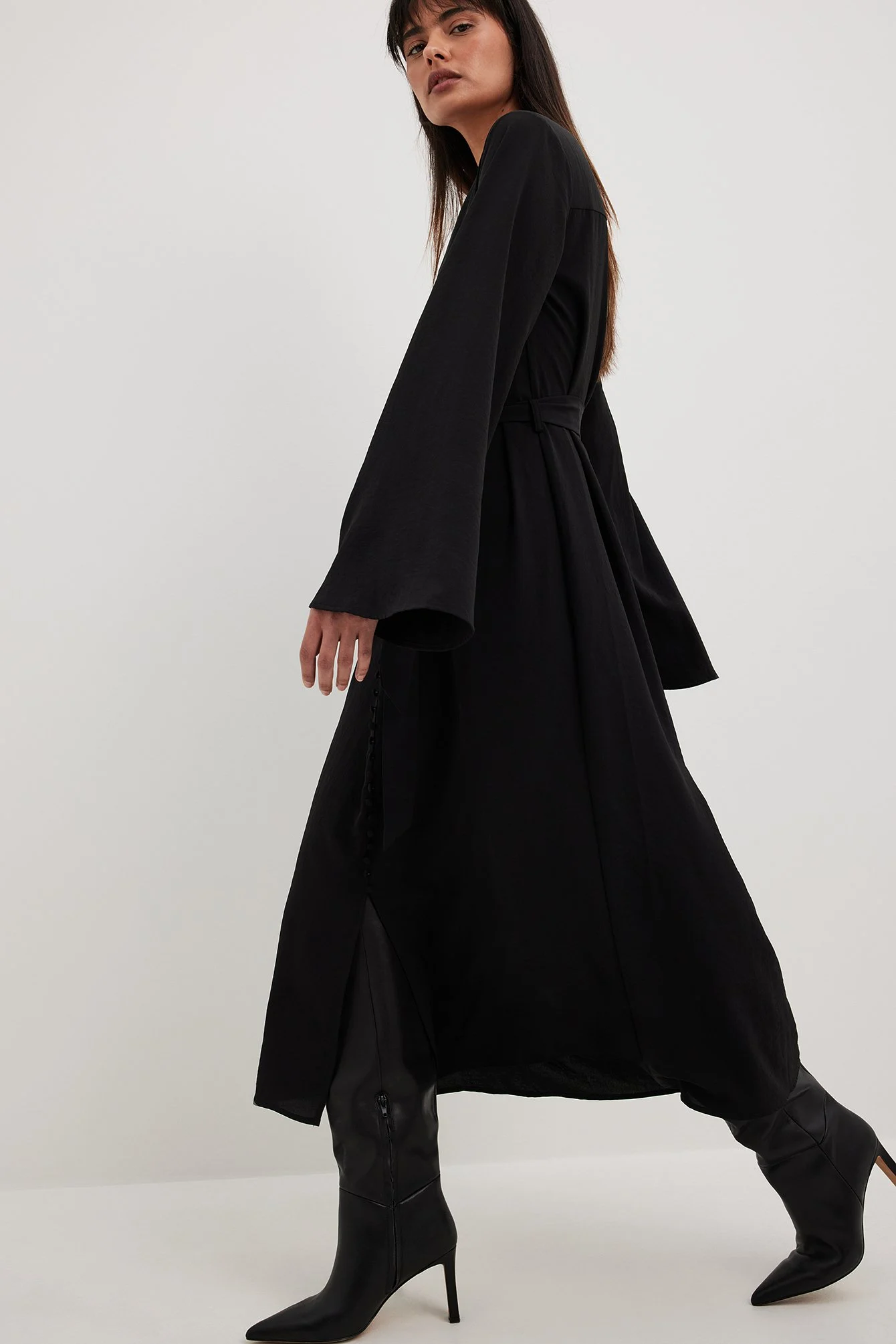 Midikleid mit einem Knopf-Detail