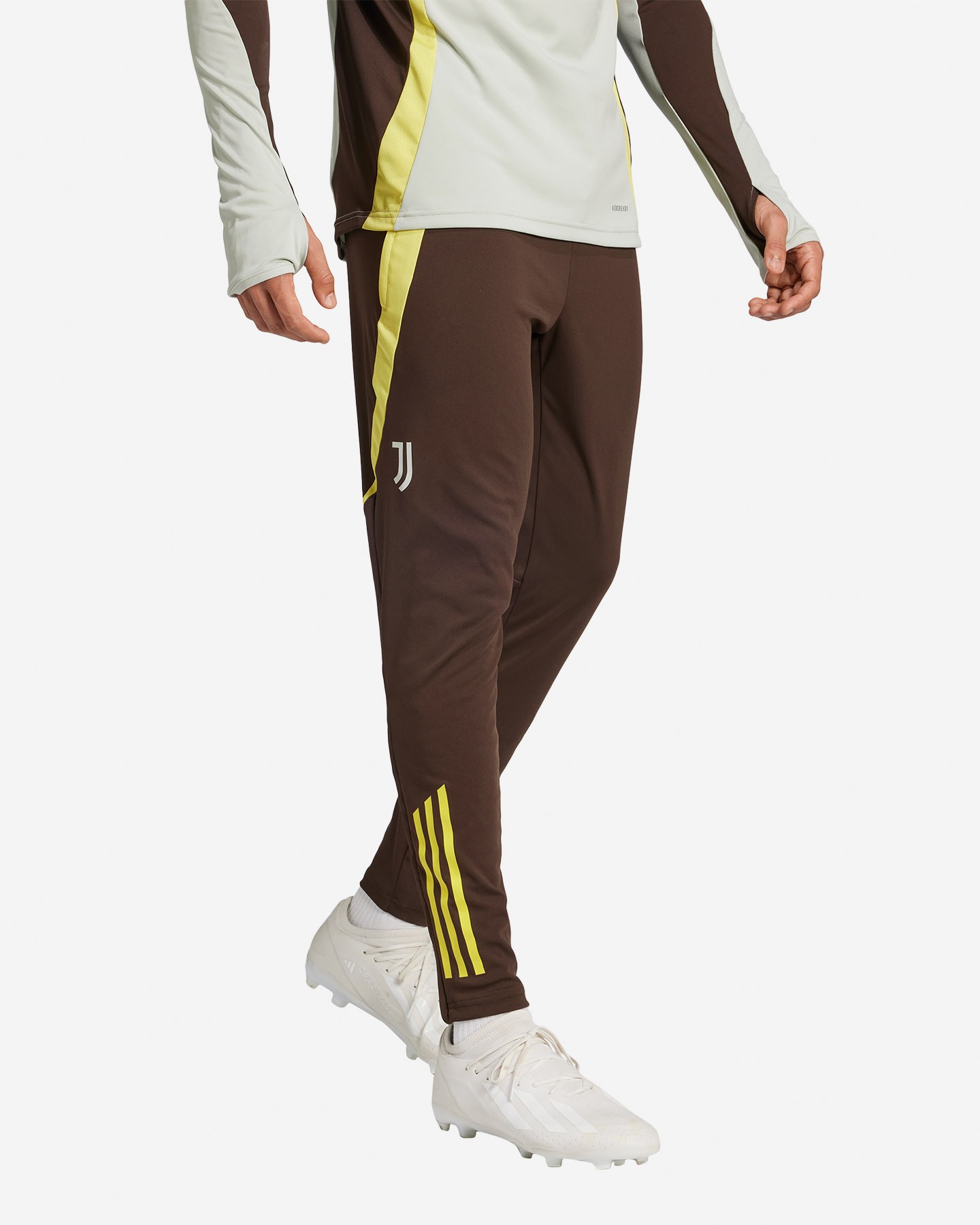 Oficiálne futbalové oblečenie Adidas Juventus EU Training M JJ1554