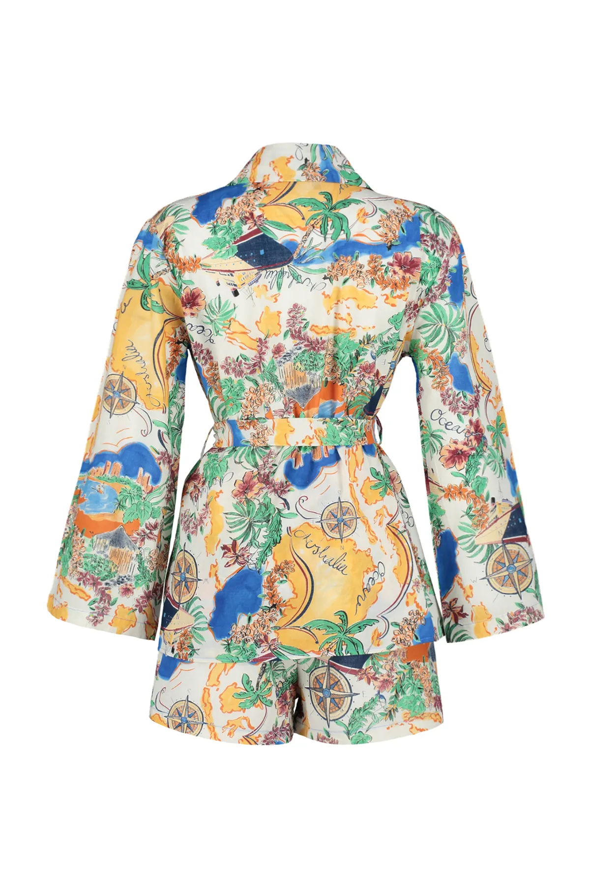 Trendyol Collection  Tropisch gemustertes, gewebtes Kimono-Shorts-Set aus 100 % Baumwolle mit Gürtel TBESS24AU00012