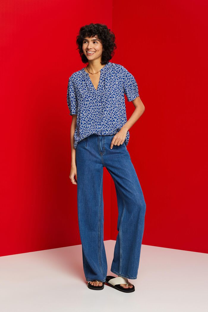 Florale Bluse mit V-Ausschnitt
