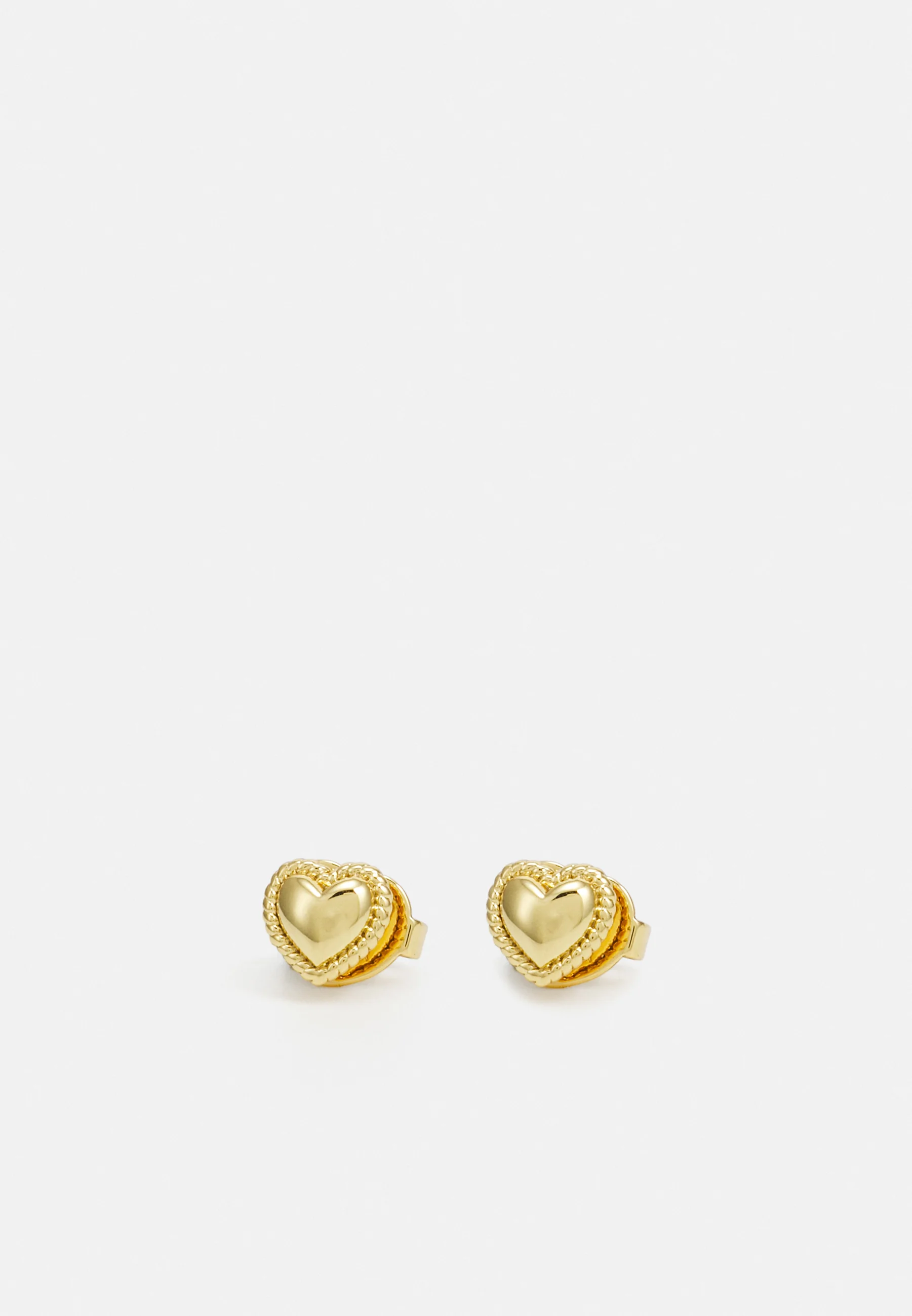 Pendientes de botón con forma de corazón de Kate Spade New York