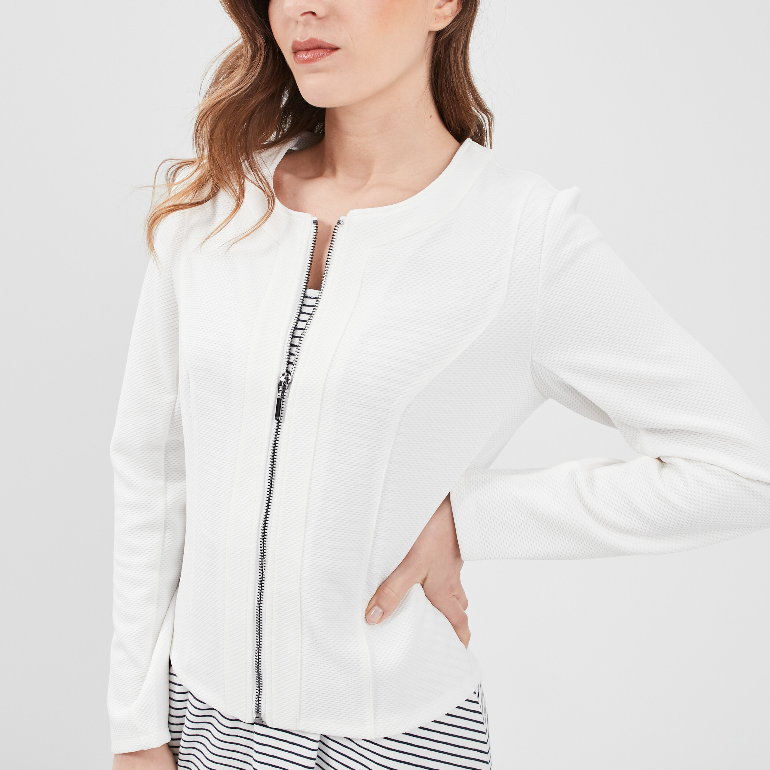 Veste cintrée zippée ivoire femme | La Halle