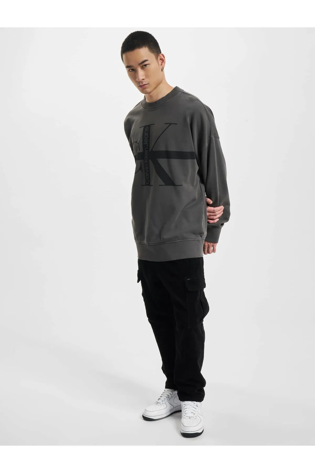 Calvin Klein  Unisex Calvin Klein Jeans Pullover mit gewaschenen Streifen