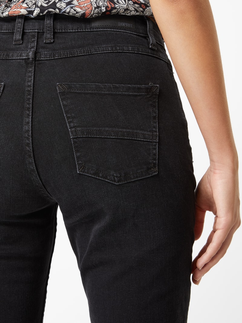 Bootcut Jeans mit Stretch-Anteil in schwarz