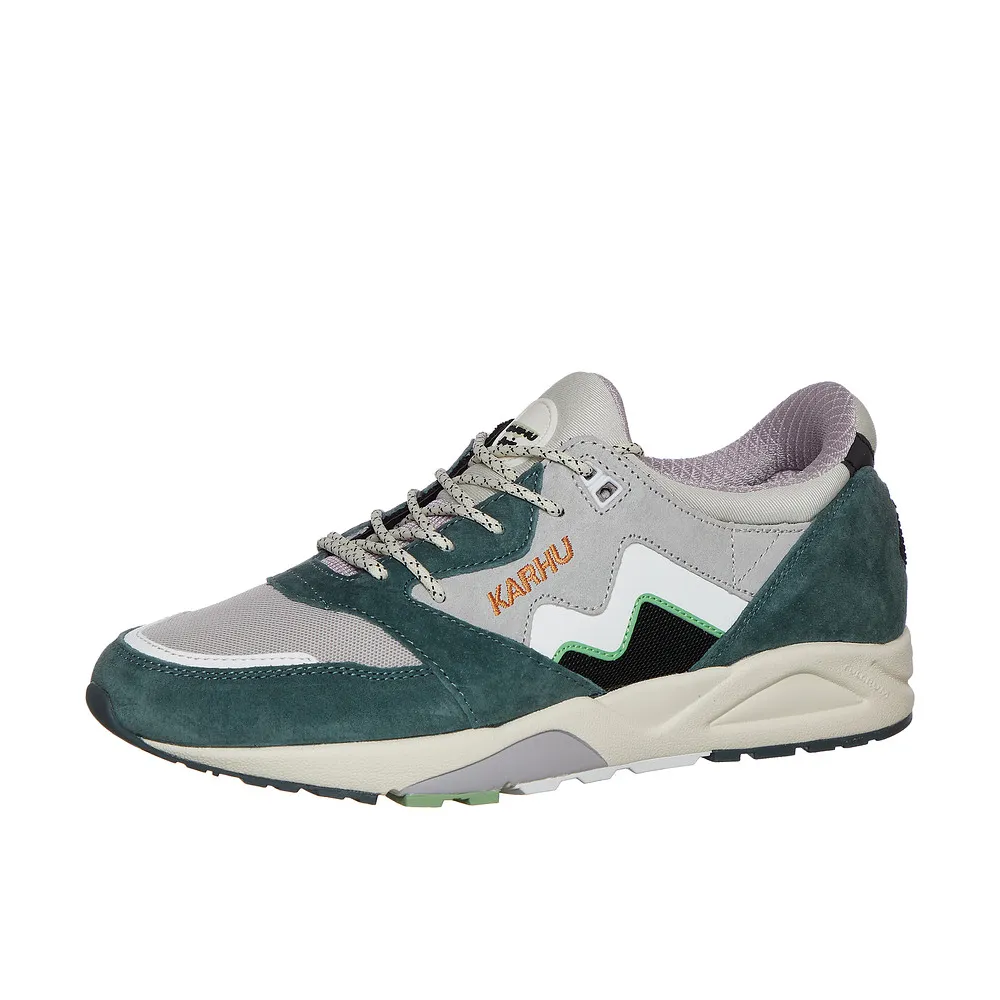 Karhu Aria 95 F803099 / weiss