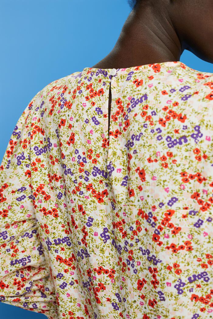 Florale Bluse mit 3/4-Ärmeln