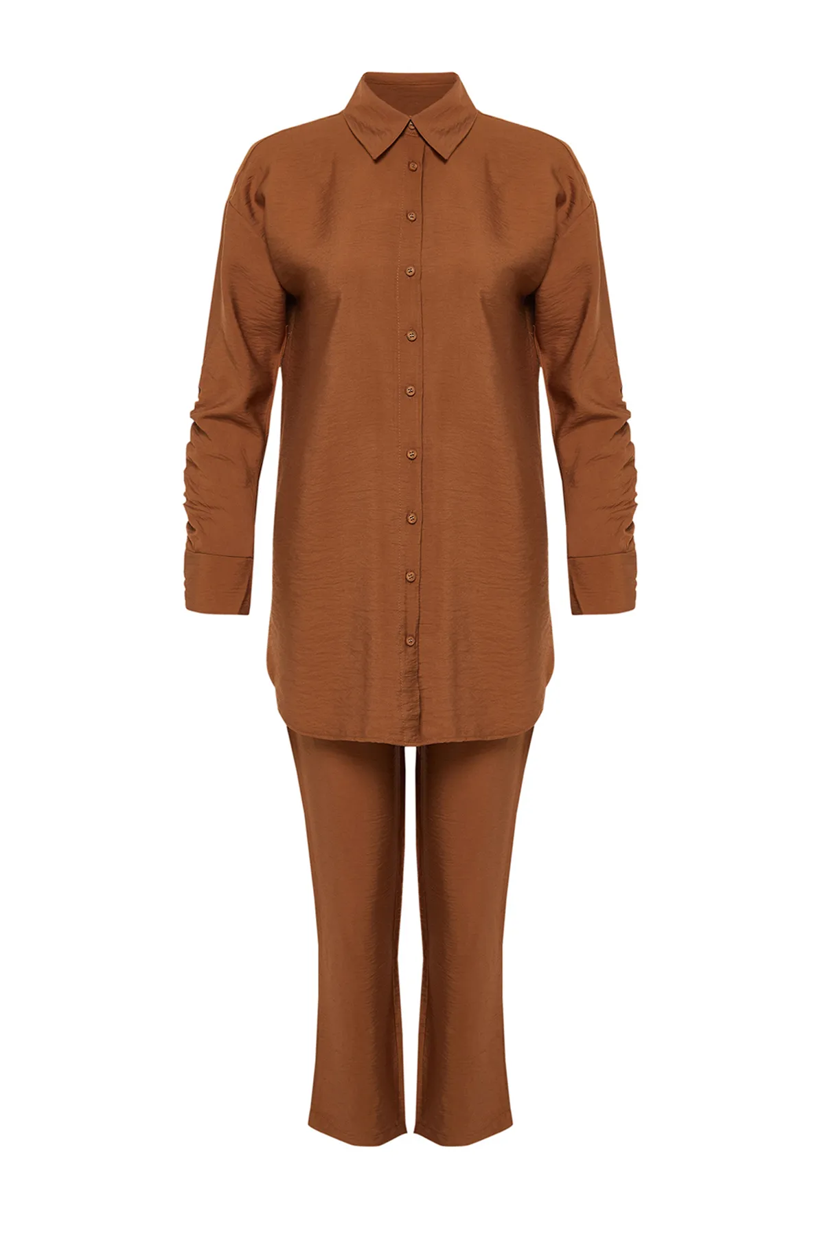 Trendyol Modest  Anzug mit braunen Ärmeln, gerafftem Aerobin-Hemd und gewebter Unterseite oben TCTSS24US00036