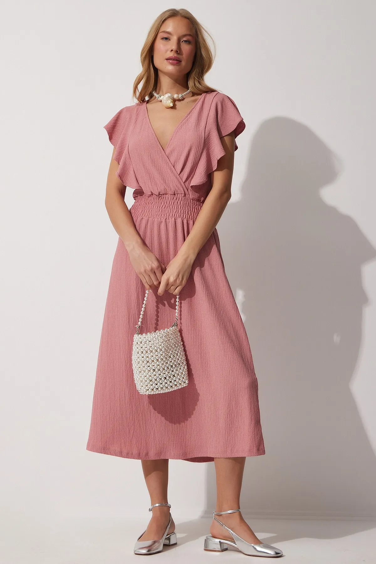 Happiness İstanbul  Damen-Strickkleid „Dusty Rose Volant“ mit Strukturmuster CI00025