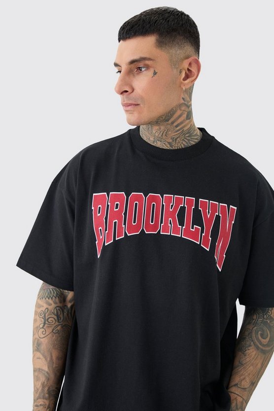 Tall Oversize T-Shirt mit Brooklyn-Print
