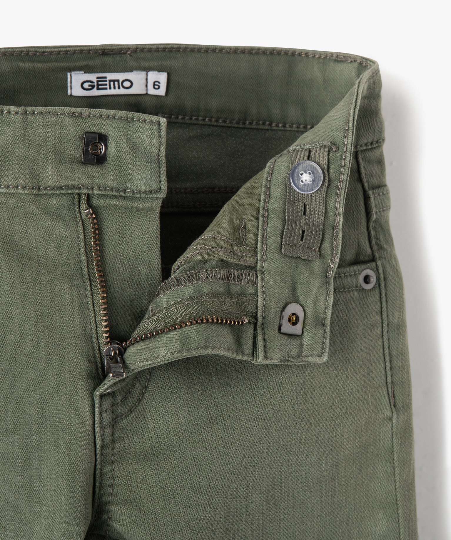 Pantalon uni extensible coupe Slim Garçon kaki | GEMO